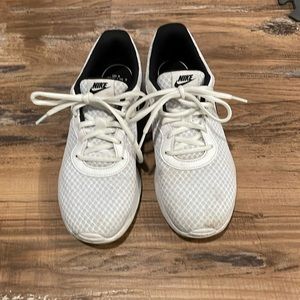 Nike White Tanjun Sneakers Size 7